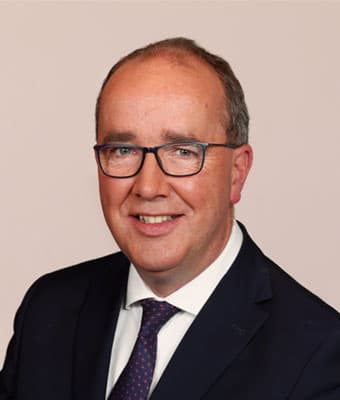 Official portrait of John Lahart